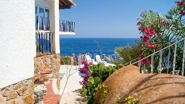 Villa in Lloret de Mar, Cala Canyelles (Girona) or holiday homes and vacation rentals