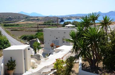 Holiday House in Milos (Kyklades) or holiday homes and vacation rentals