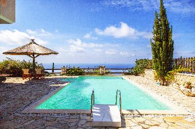 Villa Melina - pool with seaviews