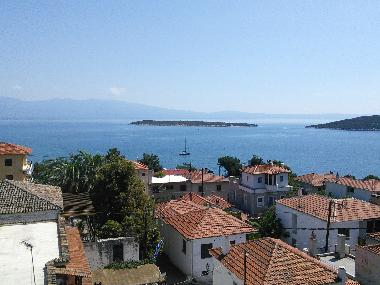 Holiday House in AMALIAPOLI -MITZELA (Magnisia) or holiday homes and vacation rentals