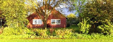 Holiday House in Bunde-Dollart (Nordsee-Festland / Ostfriesland) or holiday homes and vacation rentals