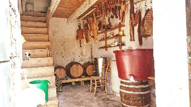 Holiday House in Katuni (Splitsko-Dalmatinska) or holiday homes and vacation rentals