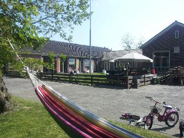 Holiday House in Metslawier (Friesland) or holiday homes and vacation rentals