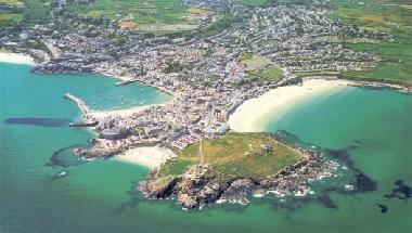 Holiday House in Carbis Bay (South West) or holiday homes and vacation rentals
