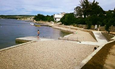 beach for family with kids 