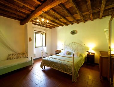 familyroom wit double bed, cot and a singel bed