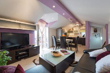 Holiday House in Zagvozd (Splitsko-Dalmatinska) or holiday homes and vacation rentals