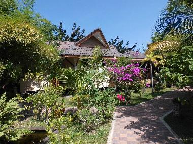 Holiday House in Ban-Phe (Rayong) or holiday homes and vacation rentals