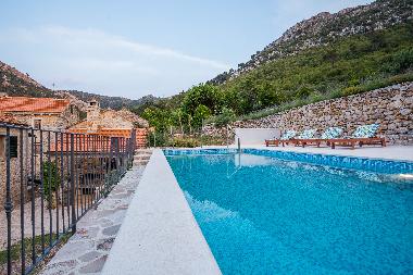 Villa in Pitve (Splitsko-Dalmatinska) or holiday homes and vacation rentals