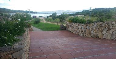 WALKING TO THE BEACH