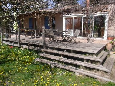 Holiday House in Isle sur la Sorgue (Vaucluse) or holiday homes and vacation rentals