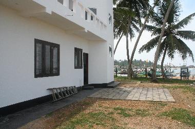 Holiday House in Hikkaduwa (Galle) or holiday homes and vacation rentals