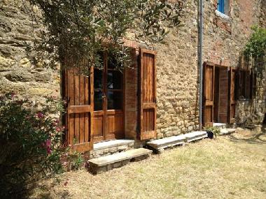 Holiday Apartment in Lucignano (Siena) or holiday homes and vacation rentals