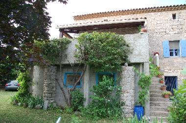 Holiday House in Le Garn (Gard) or holiday homes and vacation rentals