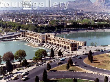 Isfahan interesting tourism places-khajoo bridge