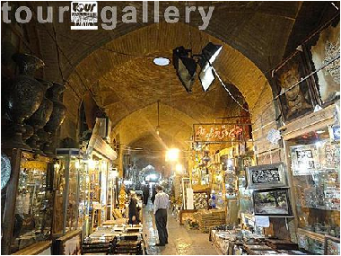 Isfahan interesting tourism places-old Qeisarye bazaar