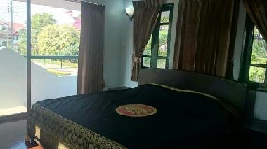 bedroom with balcony ban phe