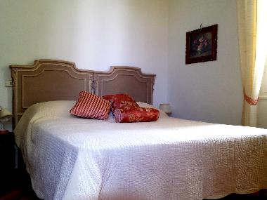 Bedroom n2