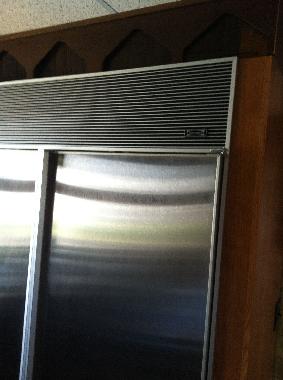 Full Size Freezer with Ice Maker, fridge, Stand Alone New Ice Making Machine in Your Private Kitchen