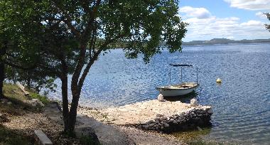 Holiday House in Sibenik (Sibensko-Kninska) or holiday homes and vacation rentals