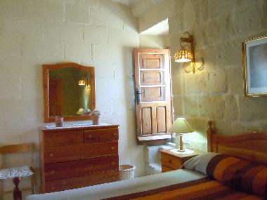 BALLUTA holiday house other side of double bedroom with balcony