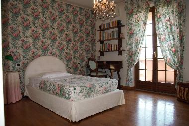 Villa in MONTIGNOSO (Massa-Carrara) or holiday homes and vacation rentals