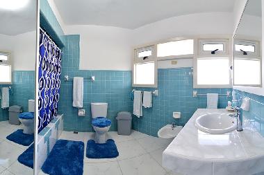 Holiday House in cubana (La Habana) or holiday homes and vacation rentals