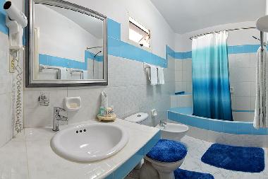 Holiday House in cubana (La Habana) or holiday homes and vacation rentals