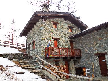 Holiday Apartment in Valtournenche (Valle d'Aosta/Valle d'Aoste) or holiday homes and vacation rentals