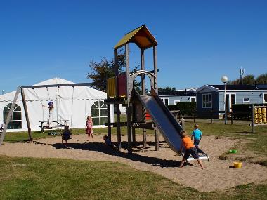 Chalet in De Koog (Noord-Holland) or holiday homes and vacation rentals