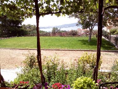 Villa in Kastel Sucurac (Splitsko-Dalmatinska) or holiday homes and vacation rentals