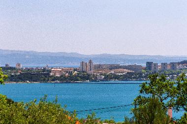 Villa in Kastel Sucurac (Splitsko-Dalmatinska) or holiday homes and vacation rentals