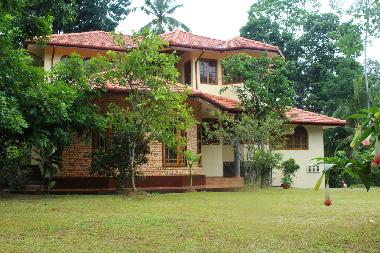 Holiday House in Peradeniya (Kandy) or holiday homes and vacation rentals