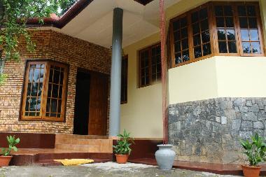 Holiday House in Peradeniya (Kandy) or holiday homes and vacation rentals