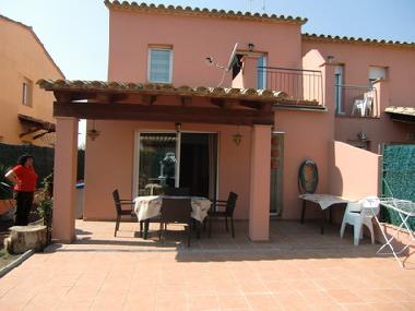 Holiday House in Empruiabrava  (Girona) or holiday homes and vacation rentals