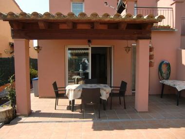 Holiday House in Empruiabrava  (Girona) or holiday homes and vacation rentals