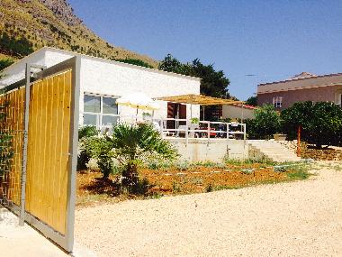 Villa in CASTELLAMMARE DEL GOLFO (Trapani) or holiday homes and vacation rentals