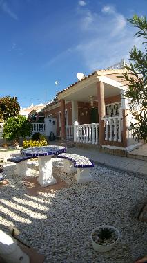 Holiday House in Pinar de Campoverde (Murcia) or holiday homes and vacation rentals
