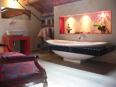 Holiday House in Vaglio Serra (Asti) or holiday homes and vacation rentals