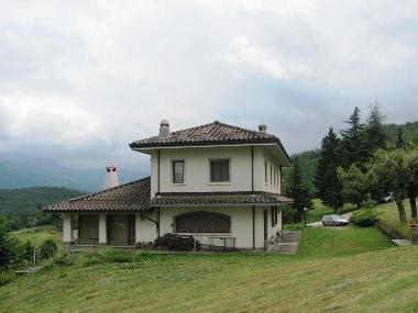 Villa in Casaldonato (Piacenza) or holiday homes and vacation rentals