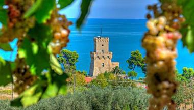 Holiday Apartment in Pescara(Catignano) (Pescara) or holiday homes and vacation rentals