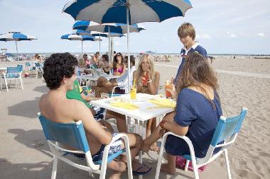 Holiday House in Isolaverde (Venezia) or holiday homes and vacation rentals
