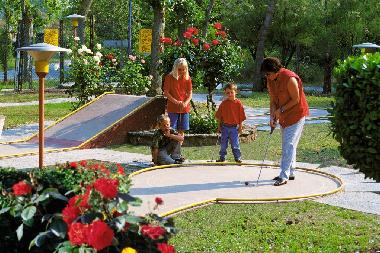 Holiday House in Rosolina Mare (Rovigo) or holiday homes and vacation rentals