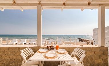 Villa in Donnalucata (Ragusa) or holiday homes and vacation rentals