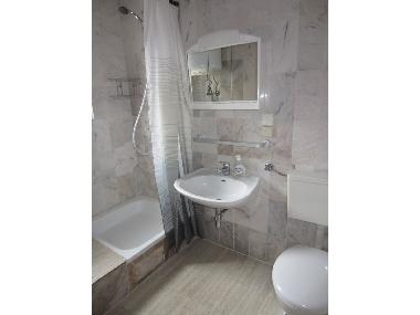 Holiday House in Kleinzerlang (Mecklenburgische Seenplatte) or holiday homes and vacation rentals