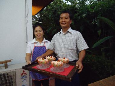 ....and we are her assistents.....