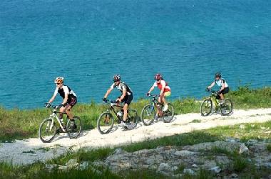 Holiday Apartment in Pag (Zadarska) or holiday homes and vacation rentals