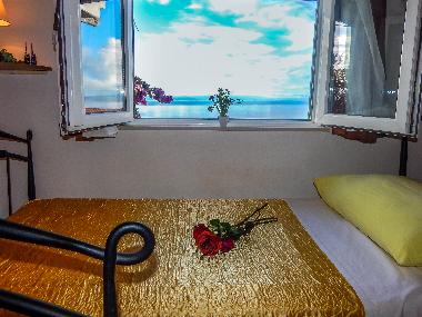 Holiday House in Makarska/ Puharici (Splitsko-Dalmatinska) or holiday homes and vacation rentals