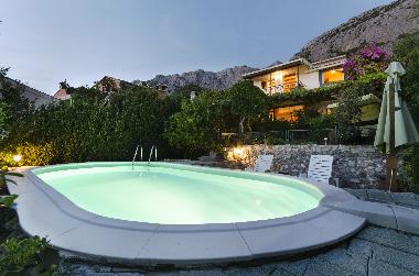 Holiday House in Makarska/ Puharici (Splitsko-Dalmatinska) or holiday homes and vacation rentals