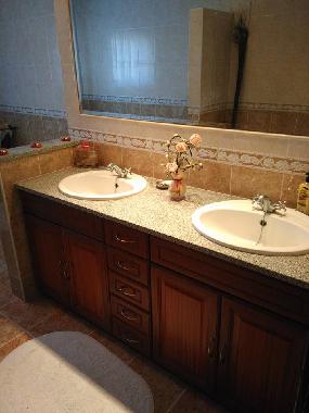 Holiday House in macalhona (Oeste) or holiday homes and vacation rentals